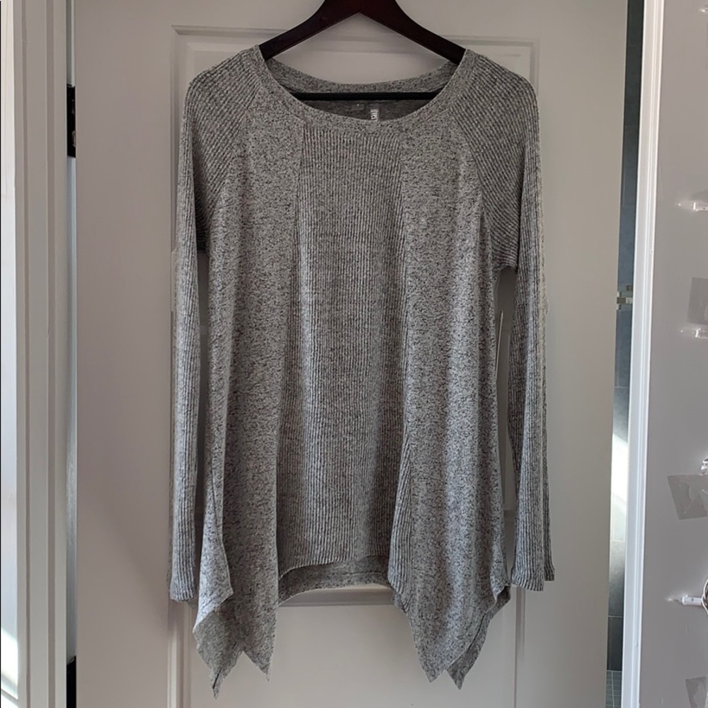 NWT Silverwear Top